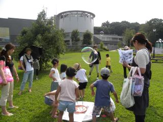 100920img_bubble1.jpg