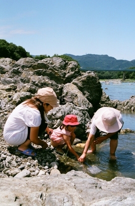 <p>【平成23年度川の博物館特別賞】 <br />
タイトル：思いで造り <br />
撮影地：荒川・寄居町 <br />
撮影：　栗島信男 氏 </p>
