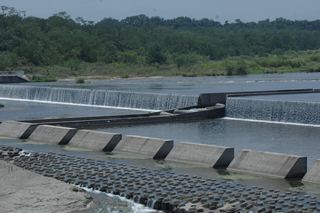 <p>写真：明戸床止魚道（埼玉県深谷市）</p>
