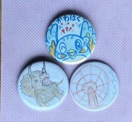 ※自分で書いたイラストが缶バッチになるよ！